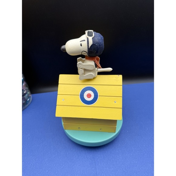 Vintage Snoopy Flying Ace Wooden Musical Box, Peanuts Red Baron Doghouse 1968 - Picture 10 of 15
